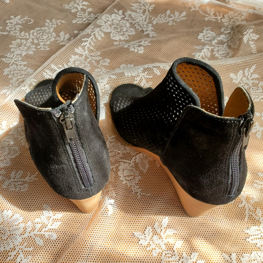 Susina Kinston Perforated Suede Peep Toe Wedge Bootie, Black - Picture 3 of 8